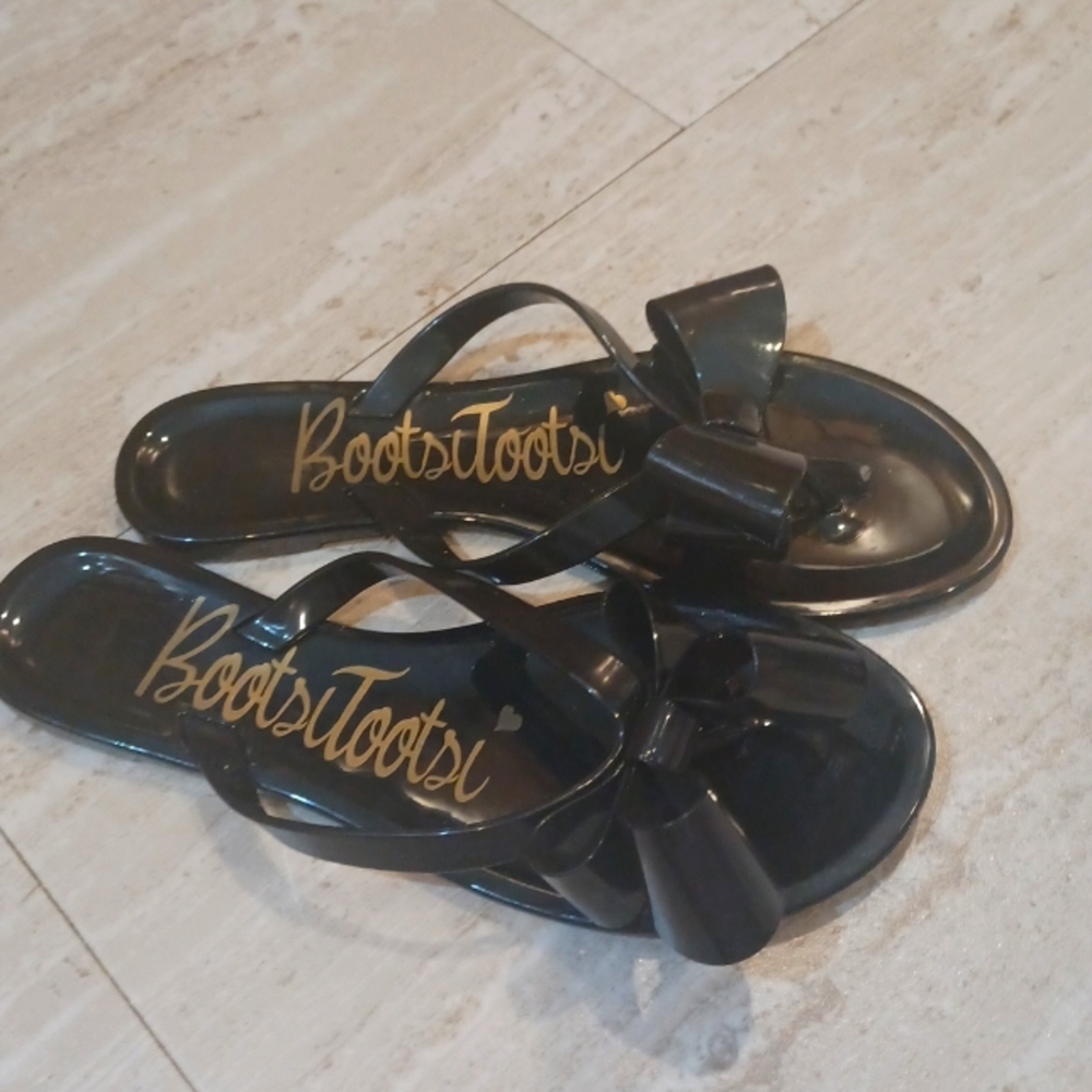Bootsi Tootsi Sandals